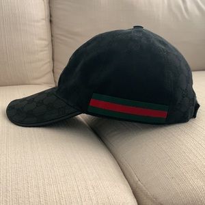 Gucci Black Ball Cap XL